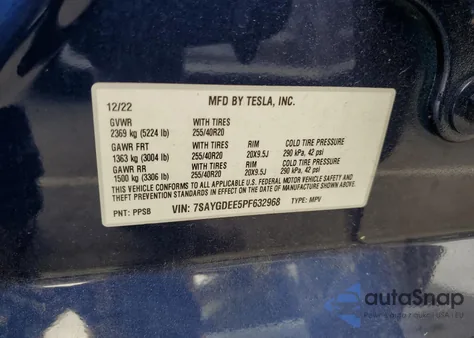 2023 Tesla Model Y z USA, uszkodzony, nr VIN 7SAYGDEE5PF632968